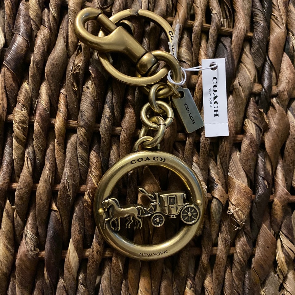 New Metal Coach Horse & Carriage Keychain